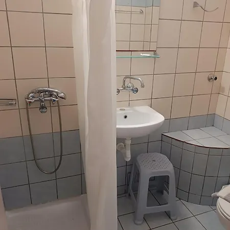 Skevoulis Apartment *
